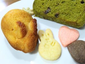 千里山駅近くのケーキ屋うさまめさんの焼き菓子たち。