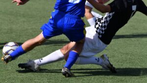 豊中市緑地公園駅すぐの整体、まほろばカイロプラクティックには、サッカーをしている患者さまの来院されています。