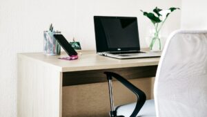 腰痛が悪化した原因は「イス」でした