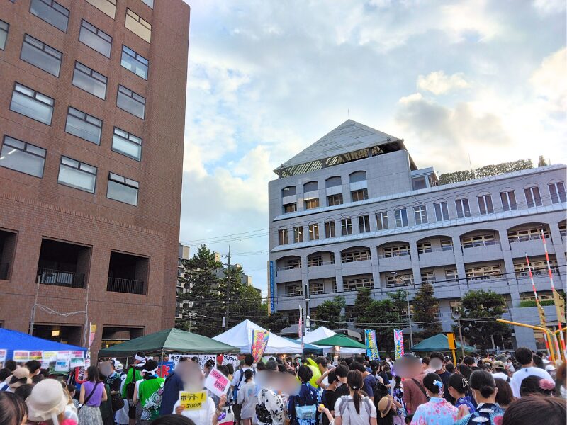 豊中市の寺内まつりの会場