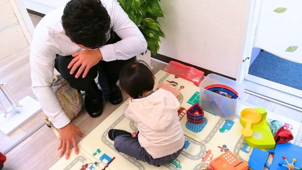 緑地公園駅徒歩2分、まほろばカイロプラクティックのキッズスペース